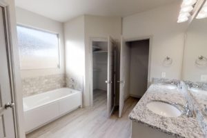 Knoxsfield-Master-Bath-01